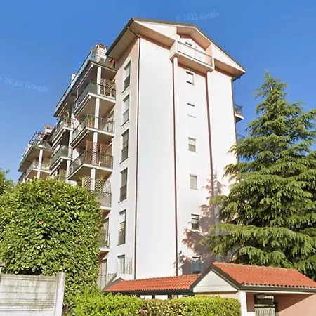 Appartamento Linea Diretta Duomo Milan Exterior photo